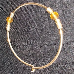 Small golden vintage like bracelet